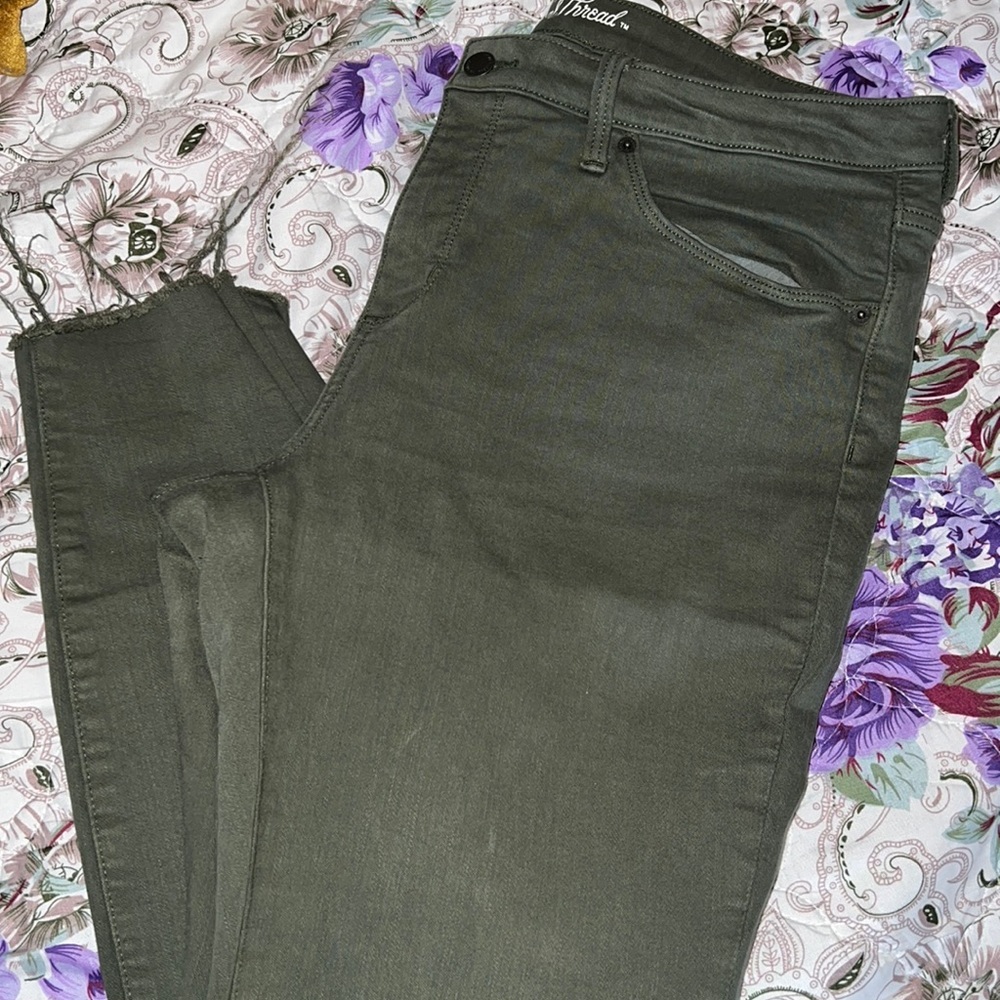 Universal‎ thread Jean
